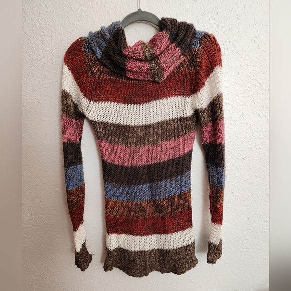 Women's Cowl Neck Knit Sweater - Picture 3 of 4